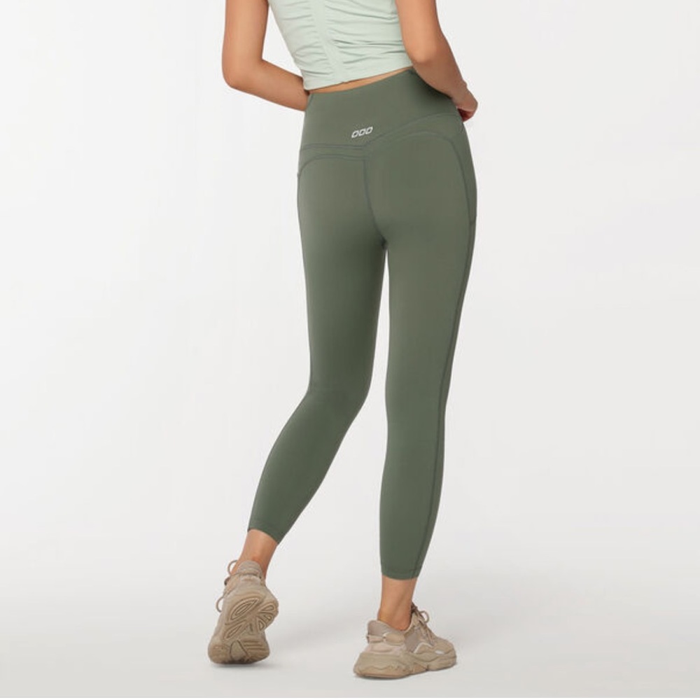 Lorna Jane Asset Phone Pocket Ankle Biter Leggings - Picture 2 of 6